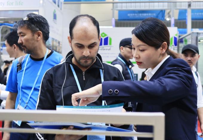 Μηχανή κατασκευής τορτιλιών χαμηλής ενέργειας υψηλής ταχύτητας 2000pcs / h 14