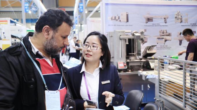 Μηχανή κατασκευής τορτιλιών χαμηλής ενέργειας υψηλής ταχύτητας 2000pcs / h 16